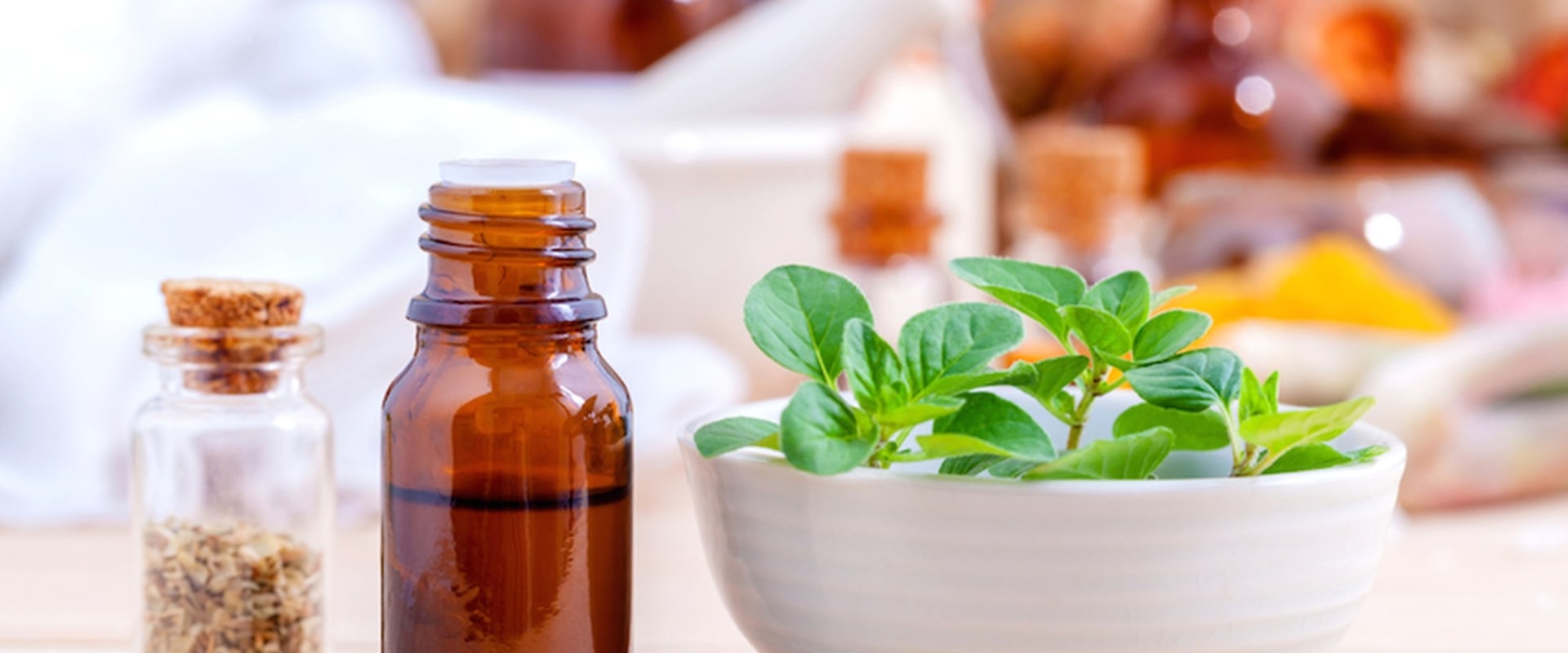 The Incredible Benefits of Oregano Oil: A Natural Medicine Expert's Perspective